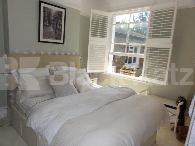 			LET , 3 Bedroom, 1 bath, 1 reception Apartment			 Dornton Road, Balham